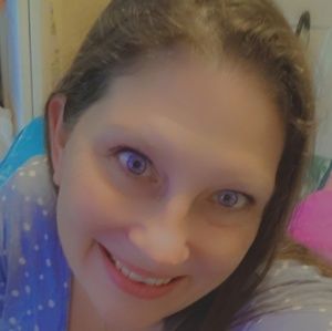 Meet your Posher, Carrie